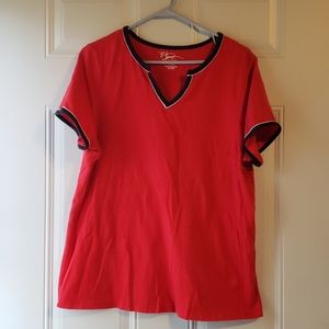 Short red sleeve top